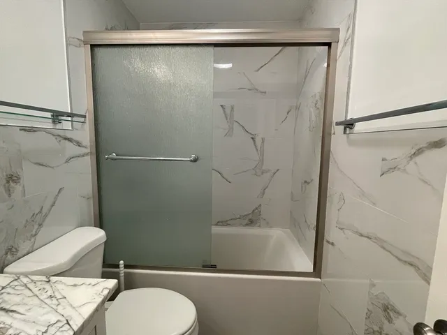 $2,700 | 1420-1426 Centre Street, Unit 2, Newton, MA 02459