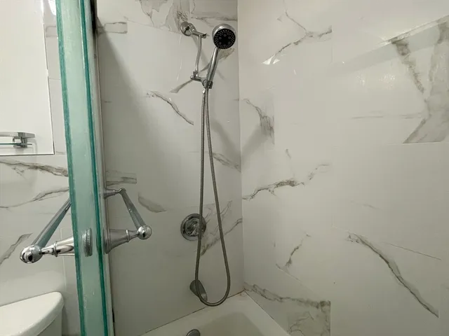 $2,700 | 1420-1426 Centre Street, Unit 2, Newton, MA 02459