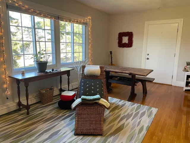 $2,700 | 1420-1426 Centre Street, Unit 2, Newton, MA 02459