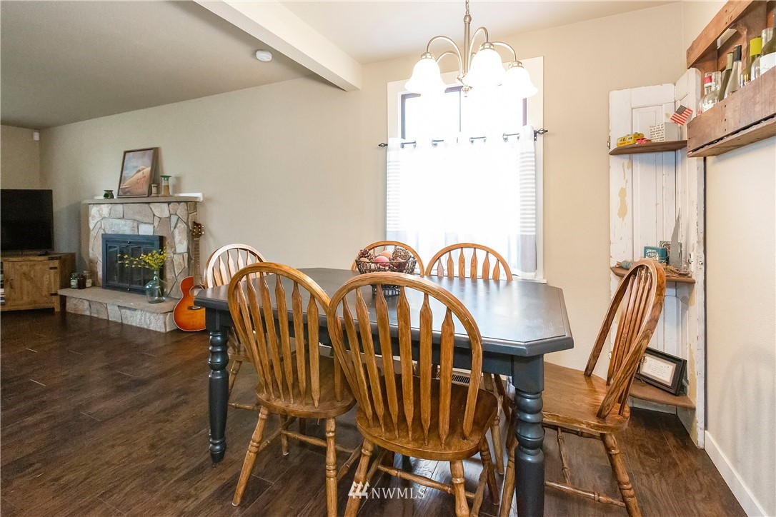 1111 Dibb Street Bremerton, WA 98310 - Photo 4 of 14 Gallery Image 4