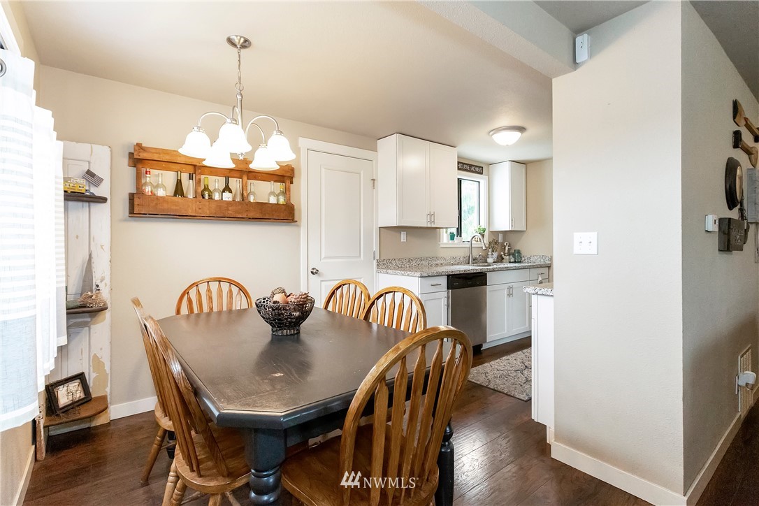 1111 Dibb Street Bremerton, WA 98310 - Photo 5 of 14 Gallery Image 5