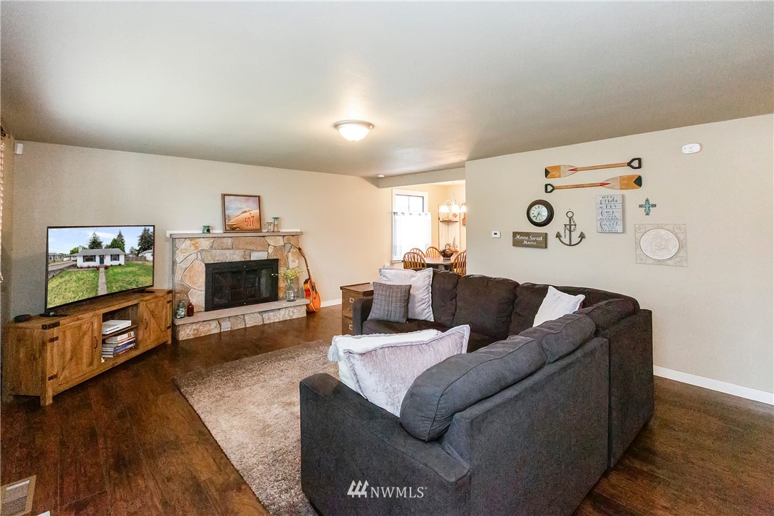 1111 Dibb Street Bremerton, WA 98310 - Photo 9 of 14 Gallery Image 9