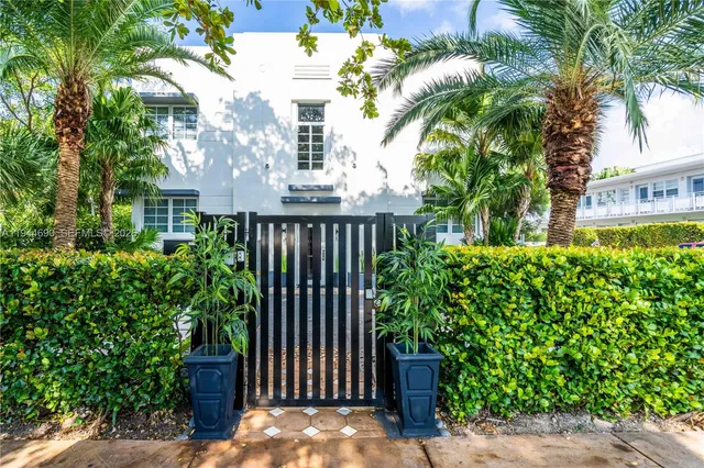 $2,750 | 960 Jefferson Avenue, Unit 102, Miami Beach, FL 33139