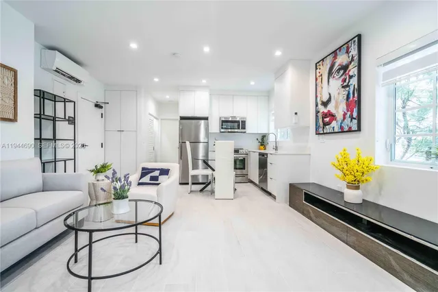 $2,750 | 960 Jefferson Avenue, Unit 102, Miami Beach, FL 33139