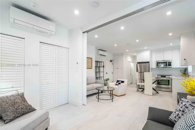 $2,750 | 960 Jefferson Avenue, Unit 102, Miami Beach, FL 33139