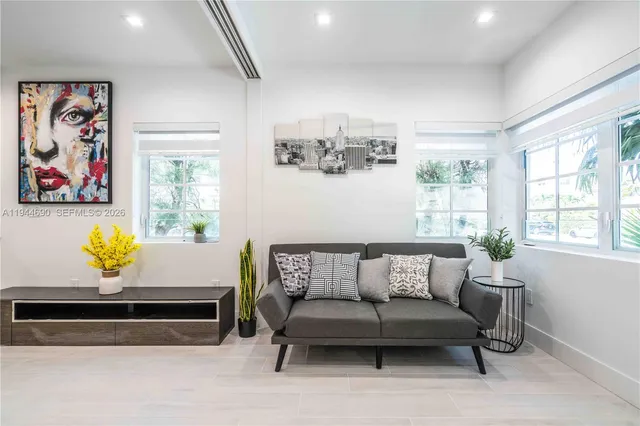 $2,750 | 960 Jefferson Avenue, Unit 102, Miami Beach, FL 33139