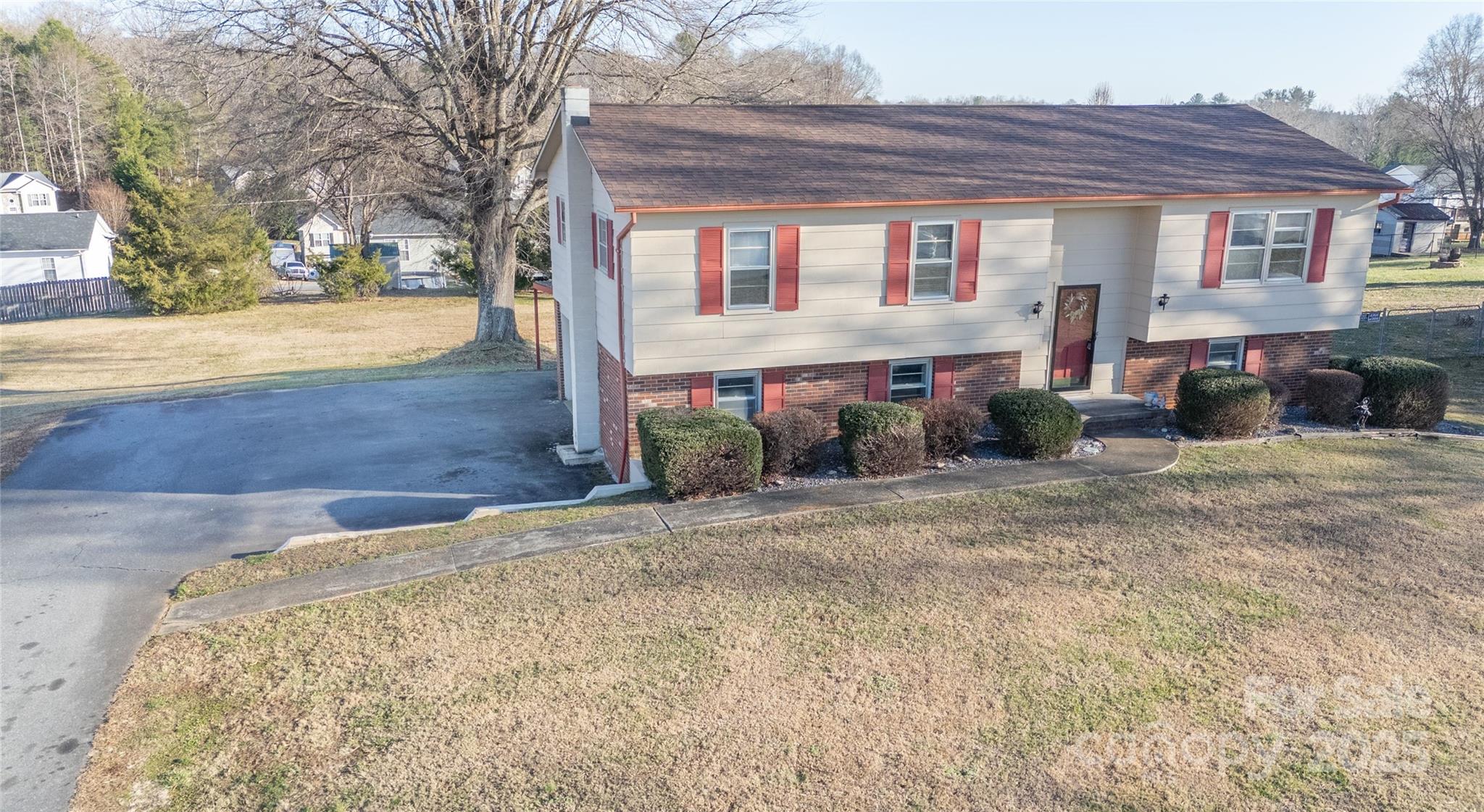 2212 Olde Well Road, Unit 24 Hudson, NC 28638 - Photo 1 of 27 Gallery Image 1