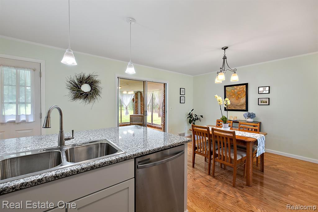 2340 South Rochester Road Rochester Hills, MI 48307 - Photo 11 of 25