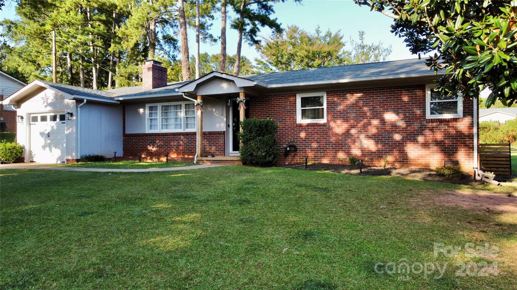 232 Crestview Street Rutherfordton, NC 28139 - Photo 2 of 24