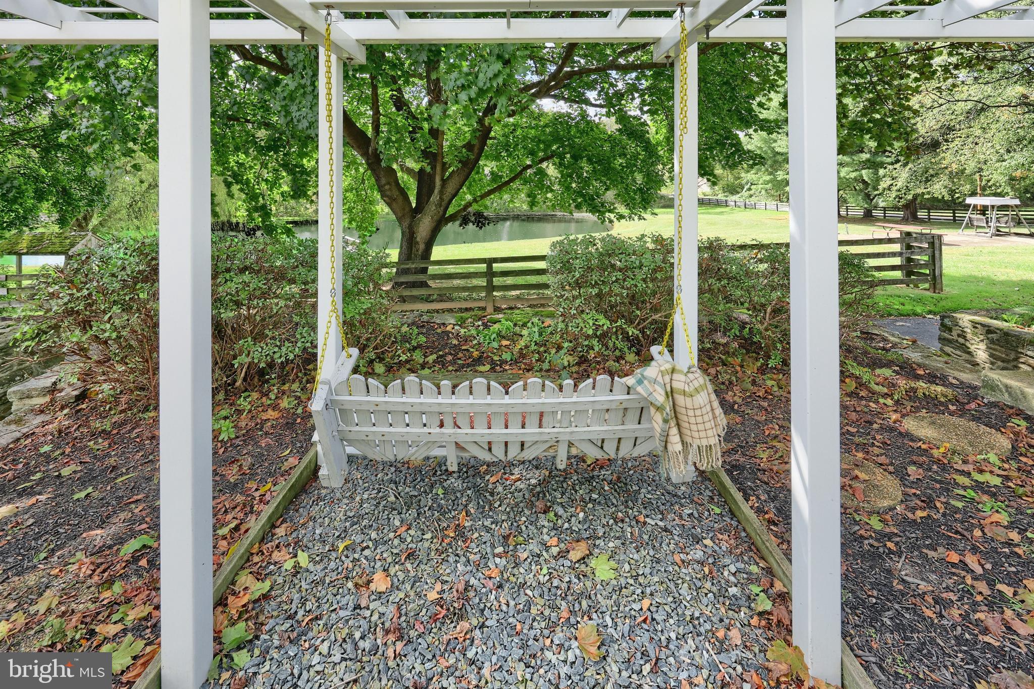 61 West McKinley Road Delta, PA 17314 - Photo 23 of 94 a garden view with a seating space