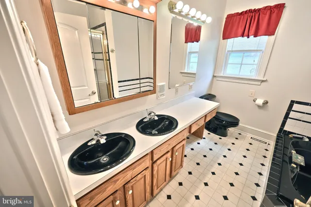 $969,000 | 61 West McKinley Road, Delta, PA 17314