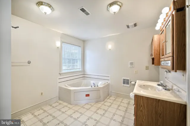 $969,000 | 61 West McKinley Road, Delta, PA 17314