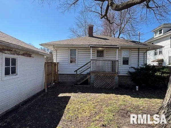 $144,900 | 1103 West Main Cross Street, Taylorville, IL 62568