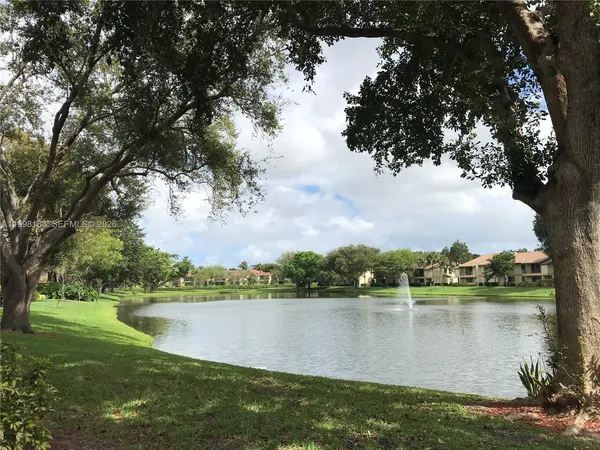 $2,150 | 401 Gardens Drive, Unit 103, Pompano Beach, FL 33069