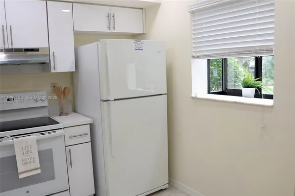 $2,150 | 401 Gardens Drive, Unit 103, Pompano Beach, FL 33069