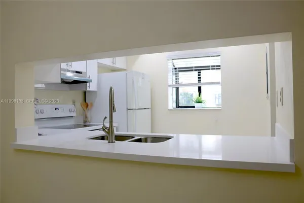 $2,150 | 401 Gardens Drive, Unit 103, Pompano Beach, FL 33069