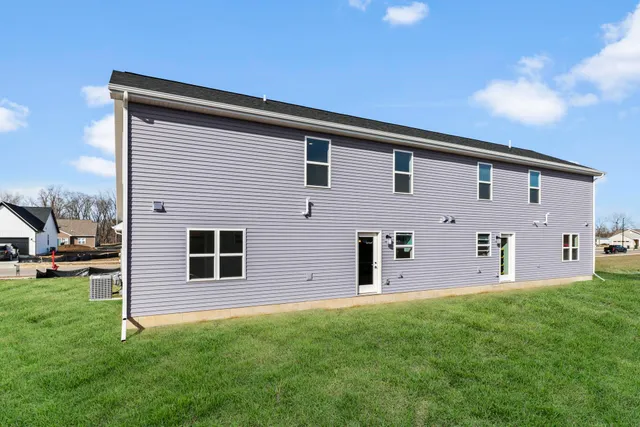 $839,800 | 380-388 Lilac Lane, Stoughton, WI 53589