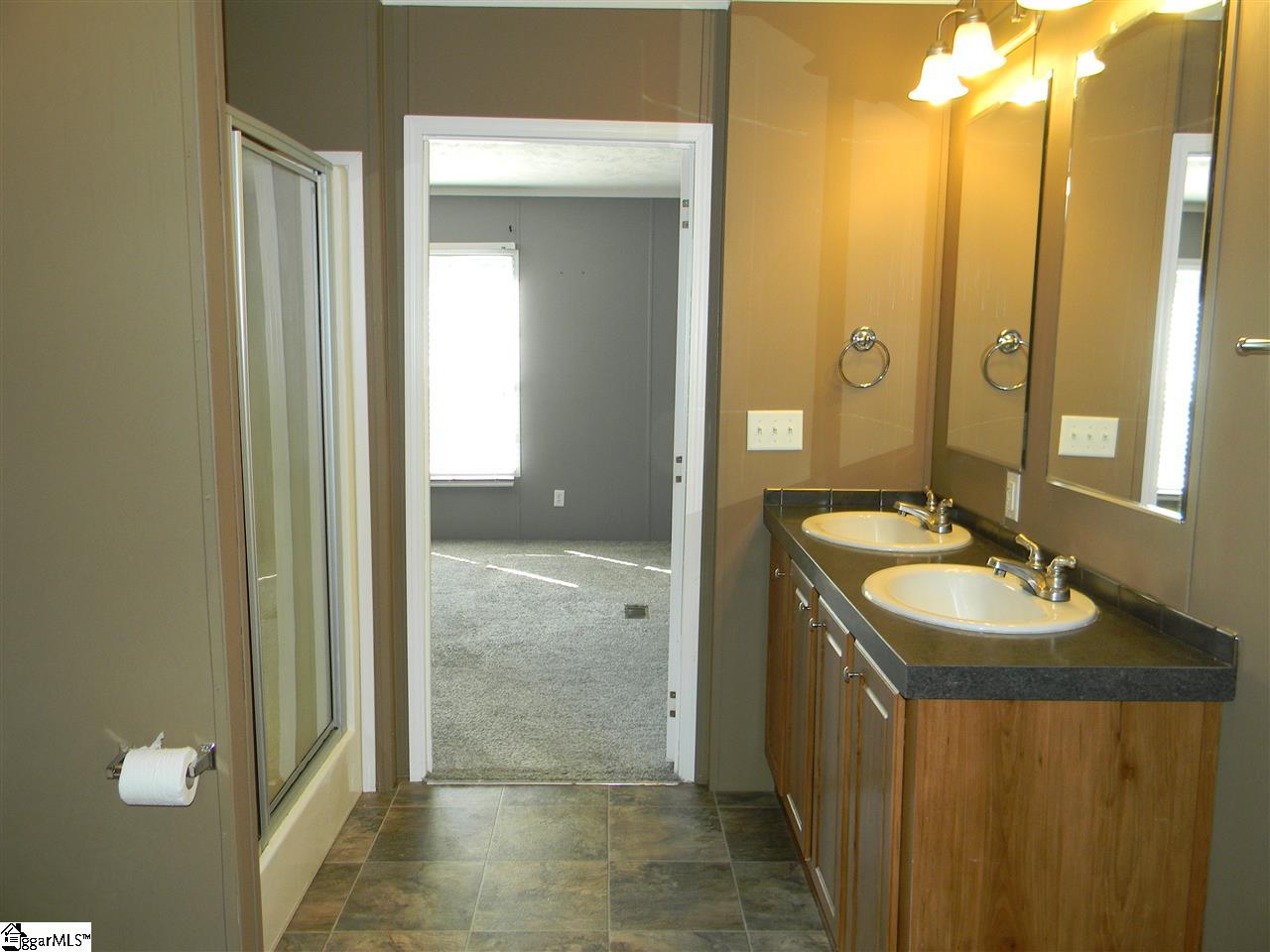 110 Thorn Ridge Lane Pelzer, SC 29669 - Photo 18 of 35