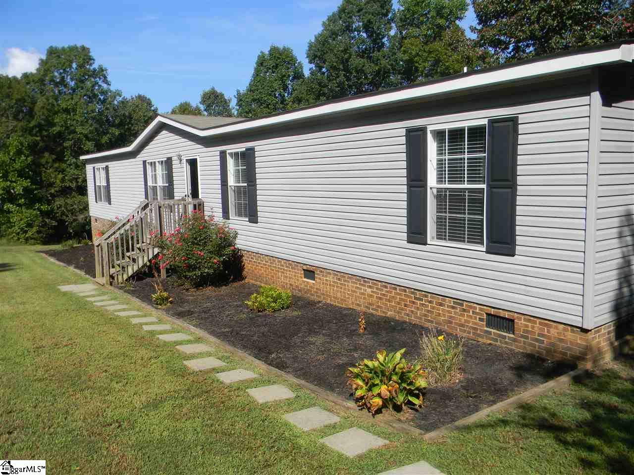 110 Thorn Ridge Lane Pelzer, SC 29669 - Photo 3 of 35