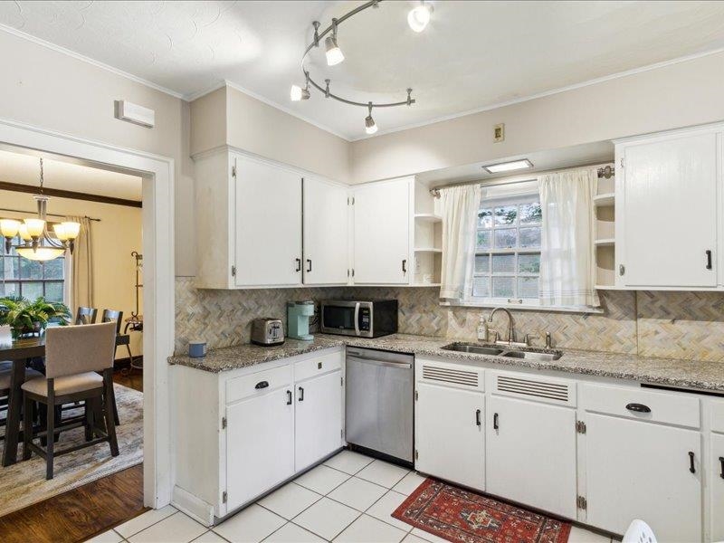 1209 Halsted Road Rockford, IL 61103 - Photo 12 of 43 Gallery Image 12