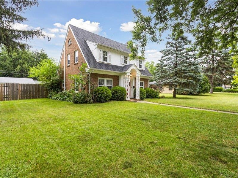 1209 Halsted Road Rockford, IL 61103 - Photo 2 of 43 Gallery Image 2