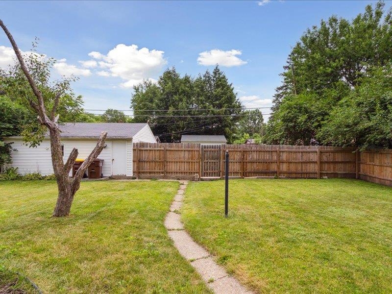 1209 Halsted Road Rockford, IL 61103 - Photo 42 of 43 Gallery Image 42