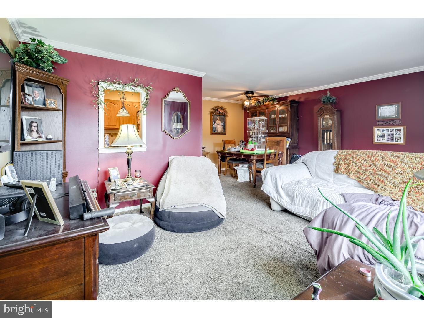 10854 Rayland Road Philadelphia, PA 19154 - Photo 3 of 20 Gallery Image 3