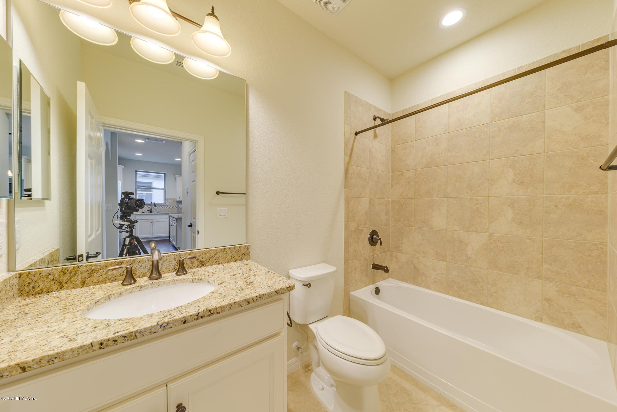 267 Rock Spring Loop St. Augustine, FL 32095 - Photo 19 of 29 Bathroom 2