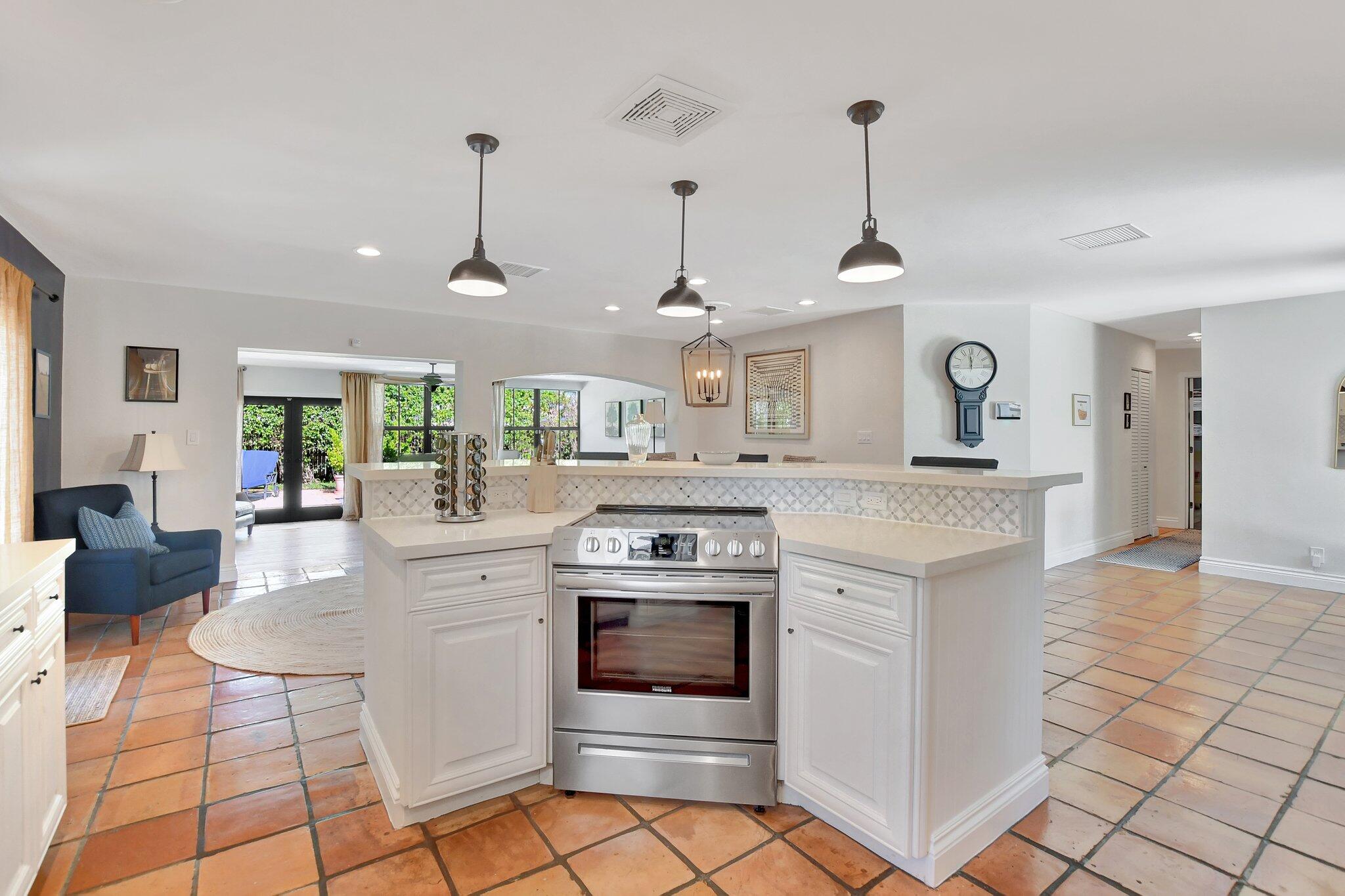 801 Southwest 5th Street Boca Raton, FL 33486 - Photo 13 of 51 16-web-or-mls-DSC_2691