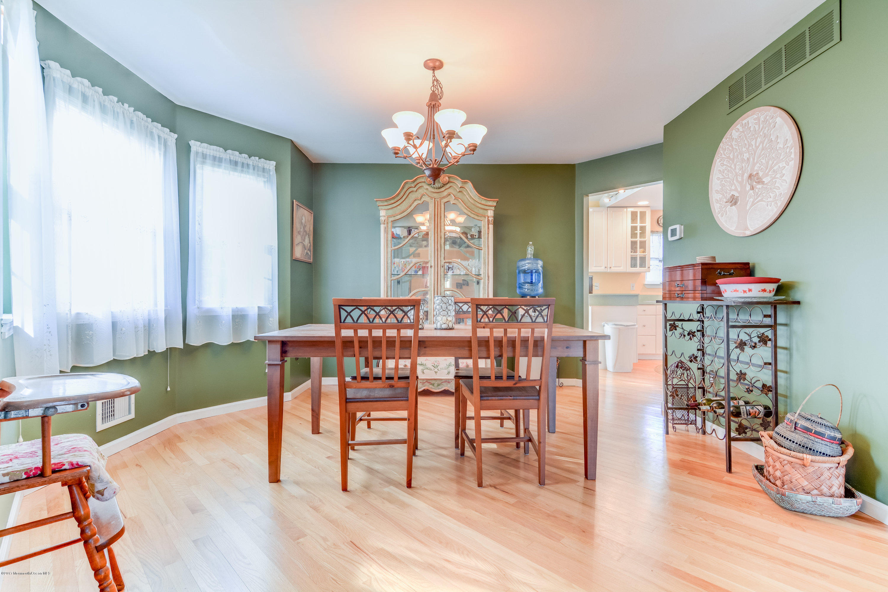 426 Burke Road Jackson, NJ 08527 - Photo 5 of 24 Dining_Room