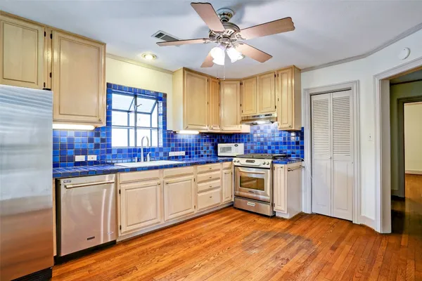 $2,500 | 2324 Goldsmith Street, Unit B, Houston, TX 77030