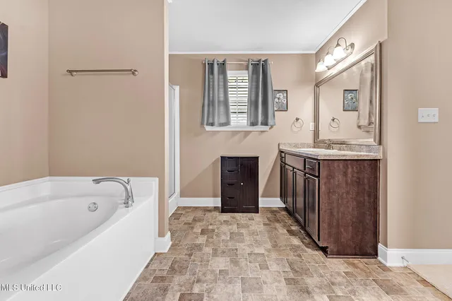 $379,999 | 2544 Madeline Lane, Southaven, MS 38672