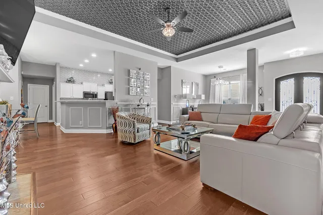 $379,999 | 2544 Madeline Lane, Southaven, MS 38672