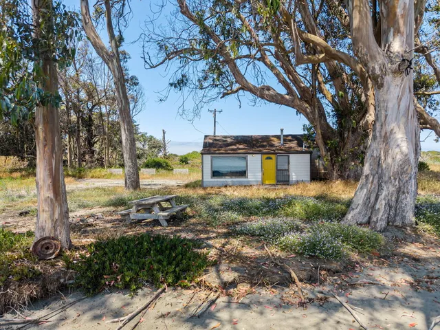 $1,575,000 | 865 New Navy Base Road, Samoa, CA 95564