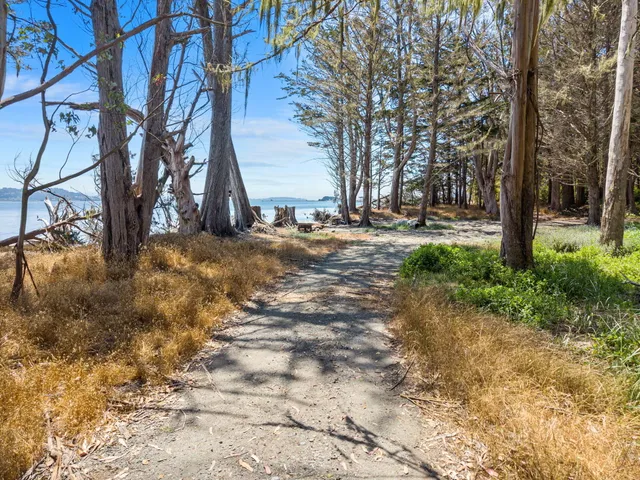 $1,575,000 | 865 New Navy Base Road, Samoa, CA 95564