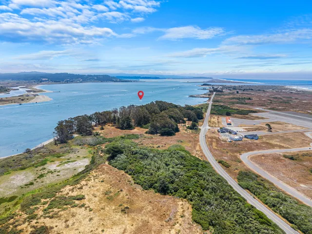 $1,575,000 | 865 New Navy Base Road, Samoa, CA 95564