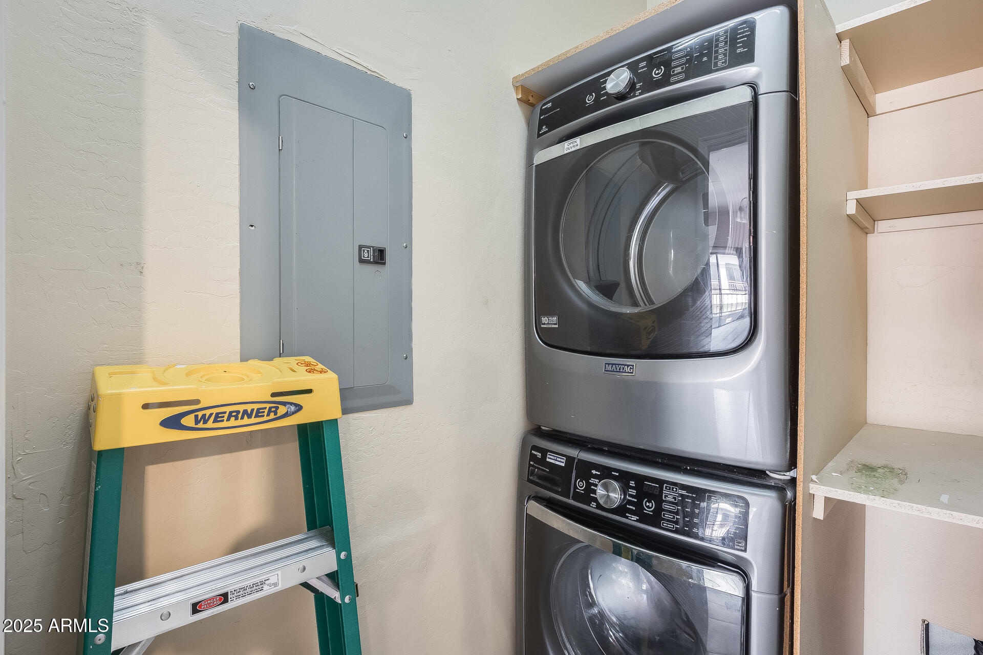 2024 South Baldwin, Unit 113 Mesa, AZ 85209 - Photo 20 of 28 a utility room with dryer and washer
