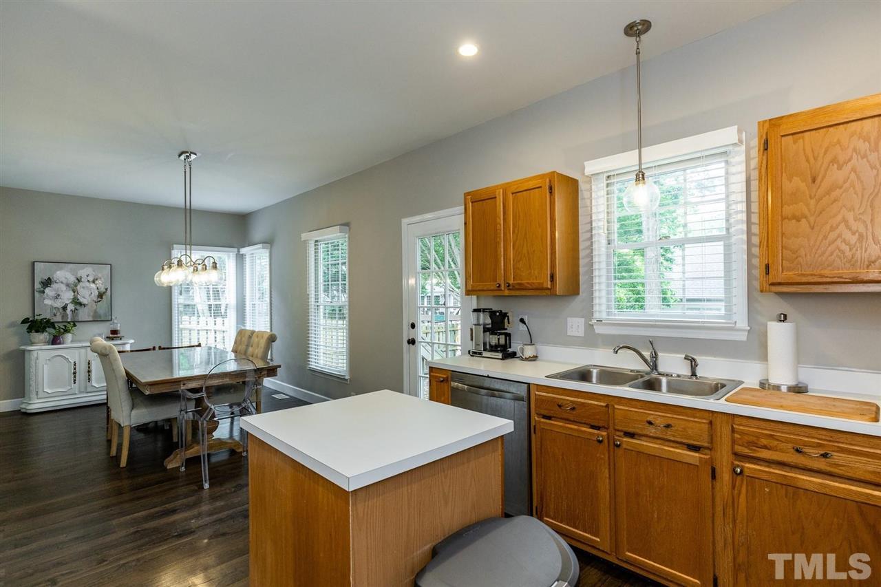 11941 Fairlie Place Raleigh, NC 27613 - Photo 11 of 29