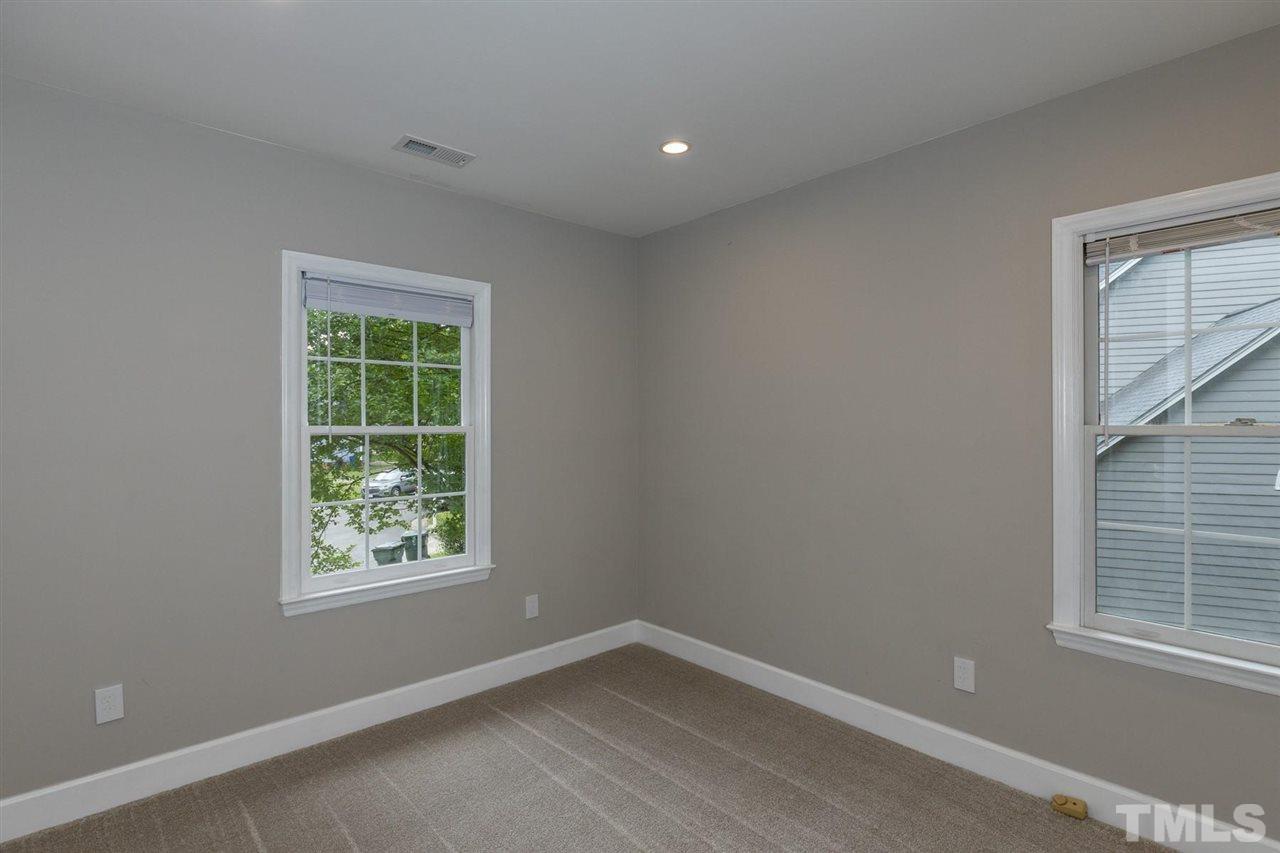 11941 Fairlie Place Raleigh, NC 27613 - Photo 23 of 29