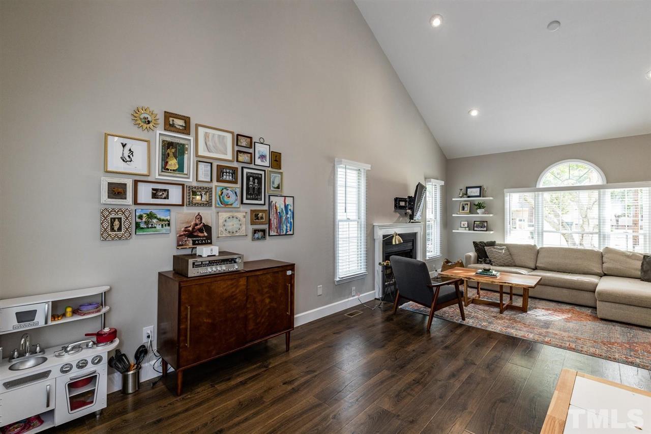 11941 Fairlie Place Raleigh, NC 27613 - Photo 10 of 29