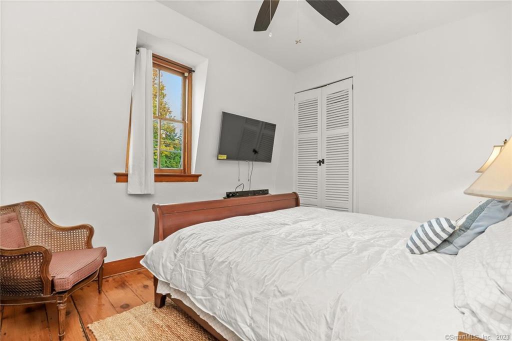 49 Hollow Tree Ridge Road Darien, CT 06820 - Photo 12 of 25 #49 - BR 2