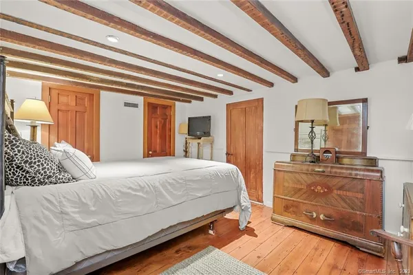 $6,000 | 49 Hollow Tree Ridge Road, Darien, CT 06820