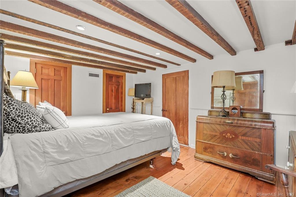 49 Hollow Tree Ridge Road Darien, CT 06820 - Photo 17 of 25 #49 - Primary Suite