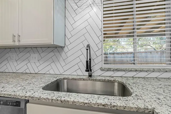 $1,850 | 11813 Leisure Drive, Dallas, TX 75243