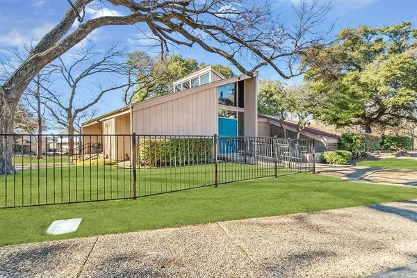 $1,850 | 11813 Leisure Drive, Dallas, TX 75243