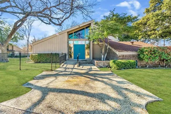 $1,850 | 11813 Leisure Drive, Dallas, TX 75243