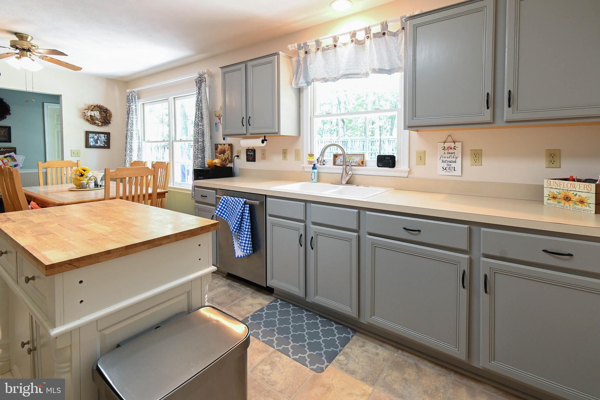 43 Floral Ridge Circle Inwood, WV 25428 - Photo 12 of 47 Gallery Image 12