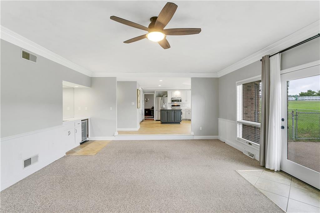 1144 Dry Dam Road Jeannette, PA 15644 - Photo 14 of 25 Gallery Image 14