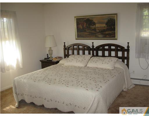 535 Chestnut Street Middlesex, NJ 08846 - Photo 11 of 15 Gallery Image 11