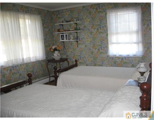 535 Chestnut Street Middlesex, NJ 08846 - Photo 14 of 15 Gallery Image 14